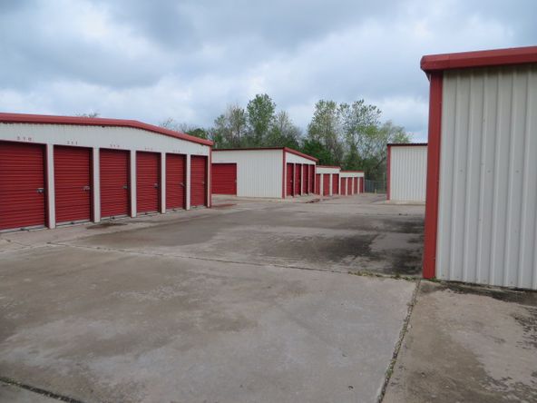 2401 W Grand Ave, Chickasha, OK 73018